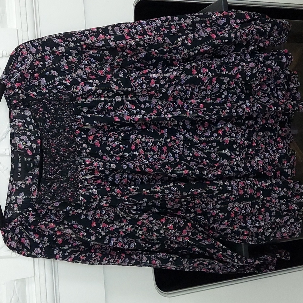 Ultra Feminine Floral Top